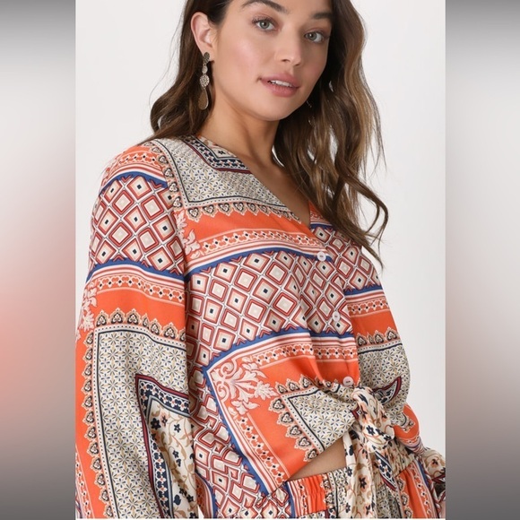 Lulus Moments in Mykonos Orange Scarf Print Tie-Front Long Sleeve Top Sz Medium - Picture 2 of 3